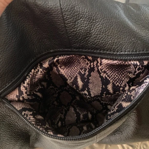 Harley-Davidson Black Studded Fringe Hobo Bag - Picture 7 of 8